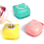 Built-in shampoo dispenser pet bath glove lathers and cleans in one step | Paawvital