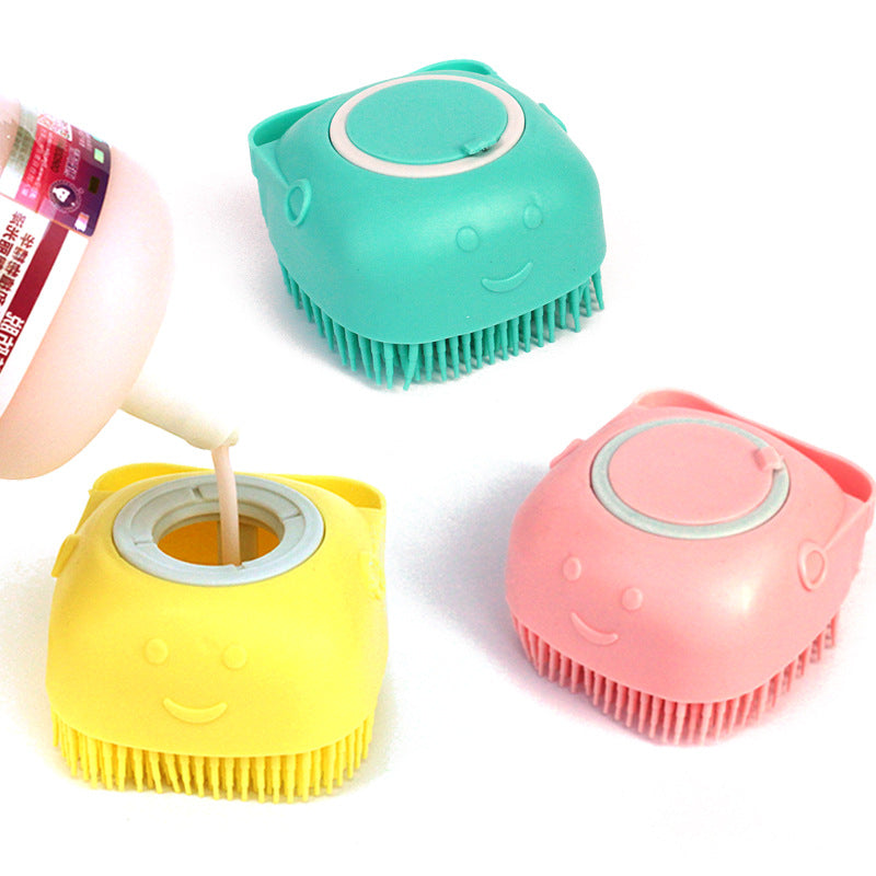 Built-in shampoo dispenser pet bath glove lathers and cleans in one step | Paawvital